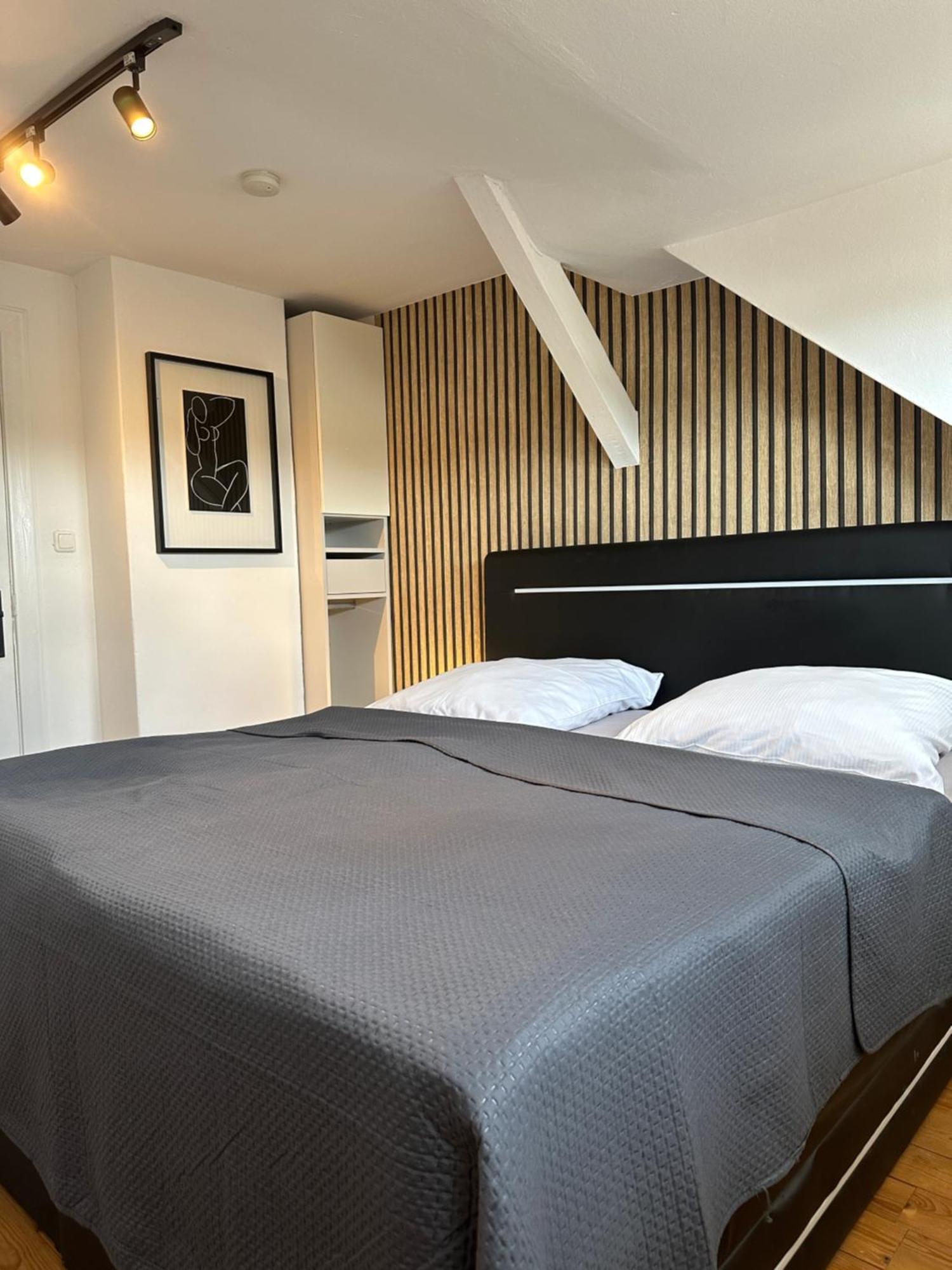 3ZKB Apartment, 75qm mit Parkplatz, zentral, ruhig, hell, top Ausstattung, Klima, Ideal für Paare, Familie und Business in OL, Etage2 DG Oldenburg Exterior foto